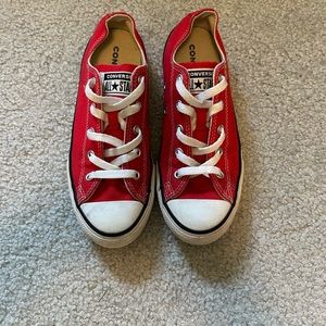 Red low-top Converse youth size 3